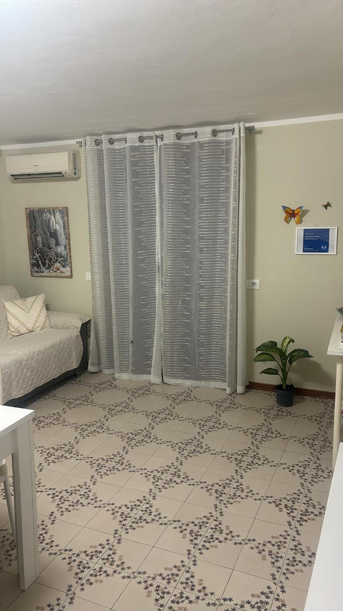 Appartamento Giardini Naxos Butterflies Home Schiso Buitenkant foto