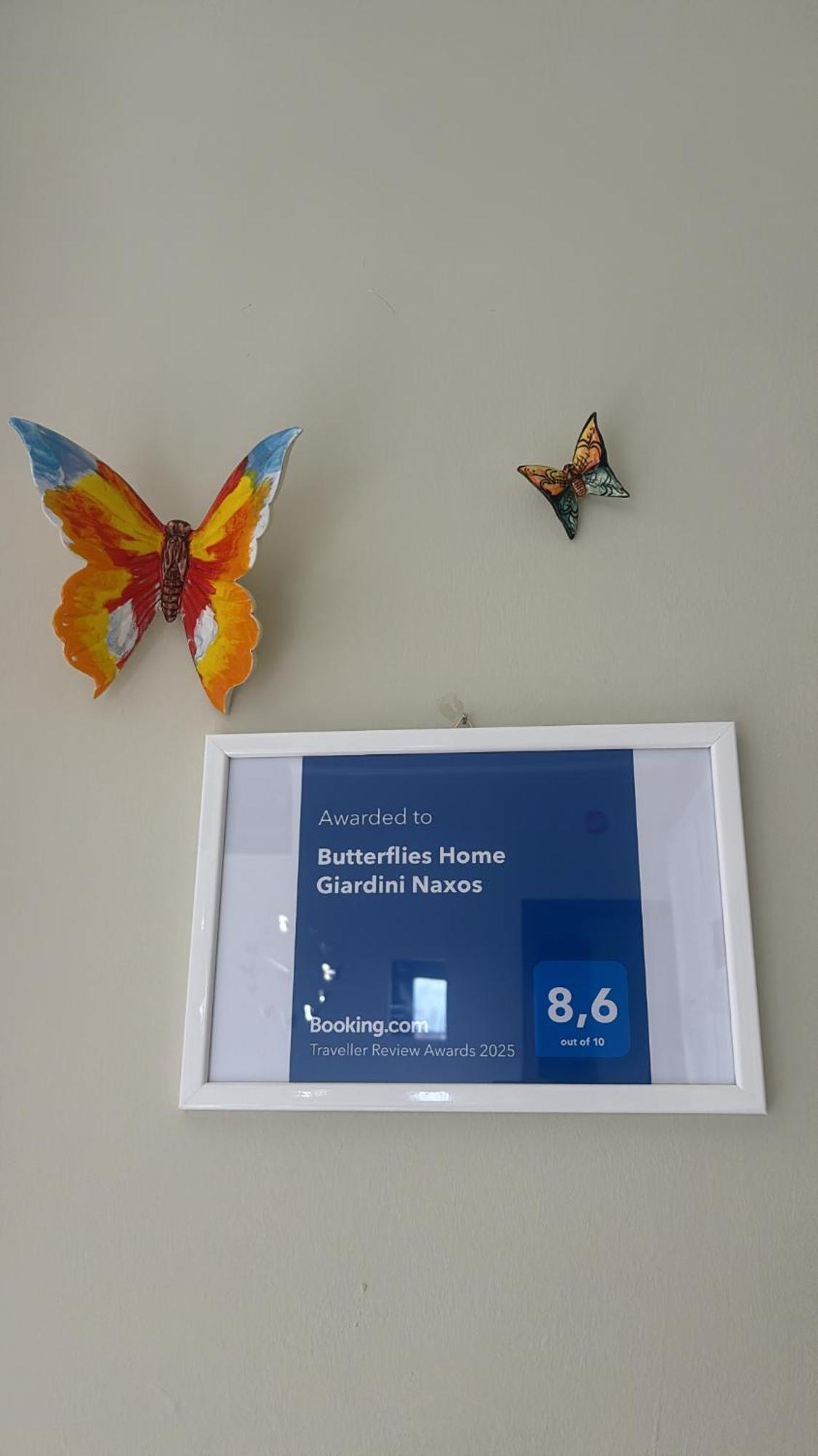 Appartamento Giardini Naxos Butterflies Home Schiso Buitenkant foto